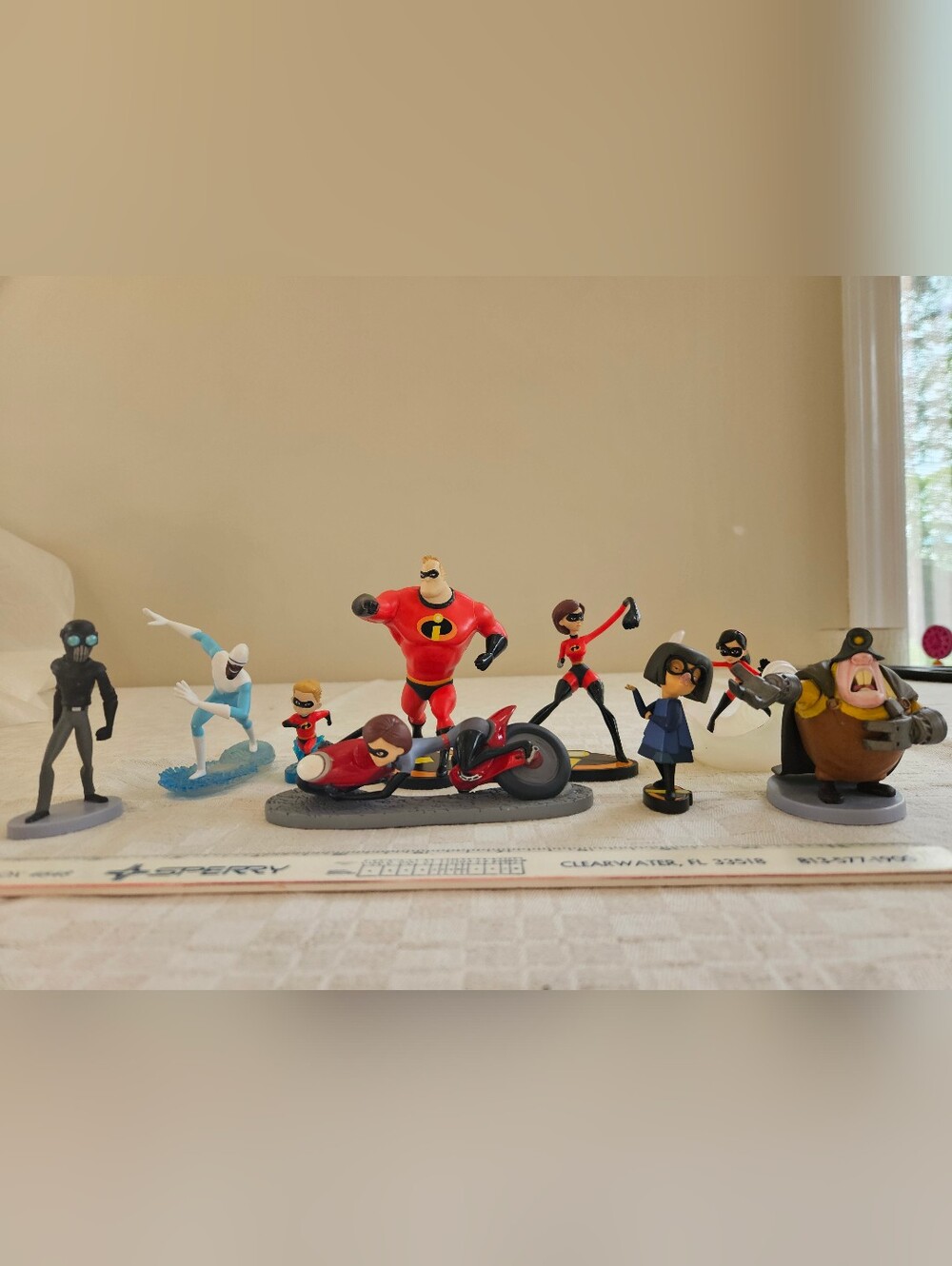 Disney Pixar Incredibles 2 Deluxe Figures